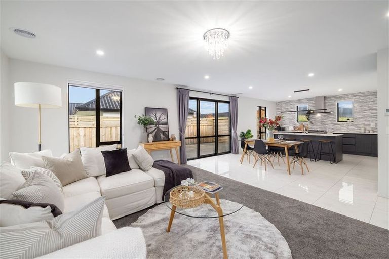 Photo of property in 32 Bill Harvey Drive, Halswell, Christchurch, 8025