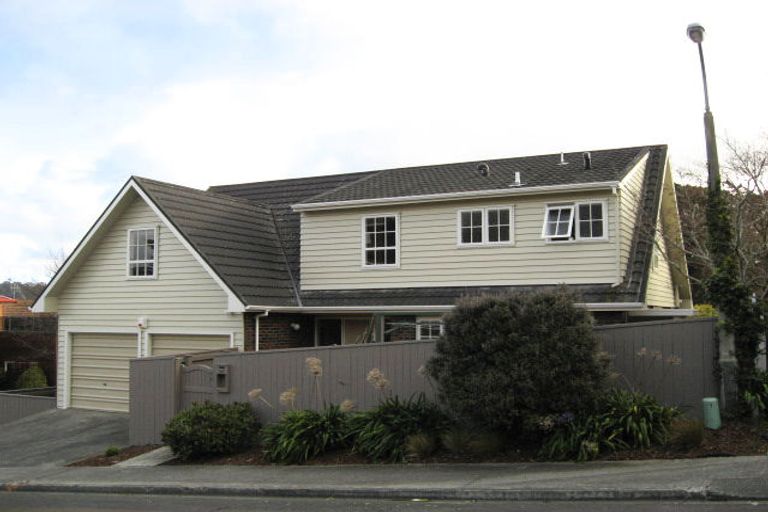 Photo of property in 45 David Crescent, Karori, Wellington, 6012