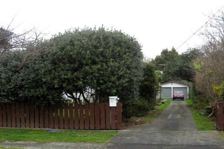 Photo of property in 37 Philip Street, Carterton, 5713