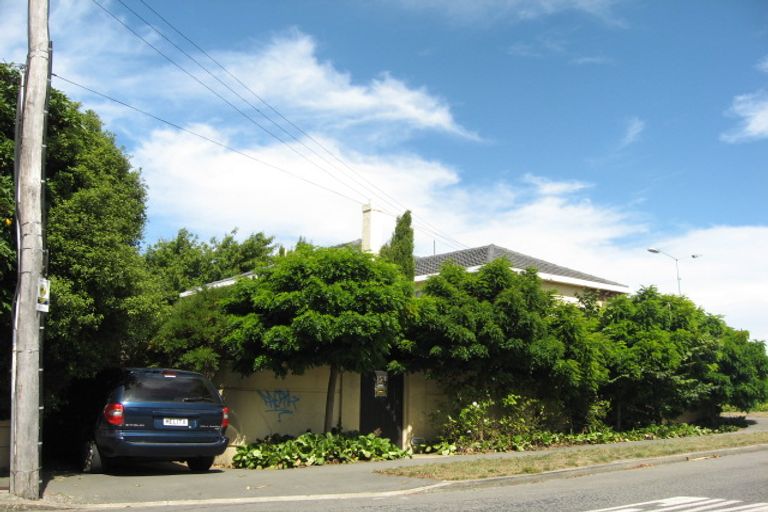 Photo of property in 2 Clifford Avenue, Merivale, Christchurch, 8014
