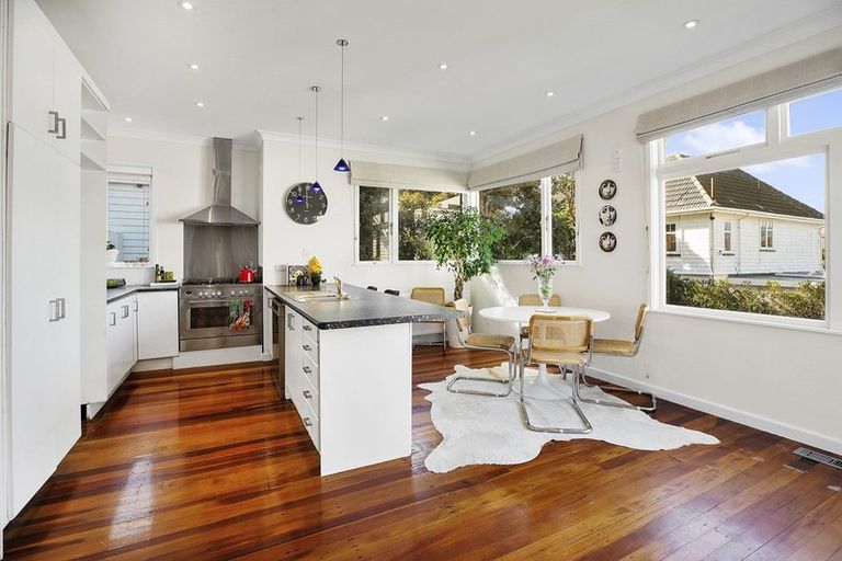 Photo of property in 61 Falkirk Avenue, Seatoun, Wellington, 6022