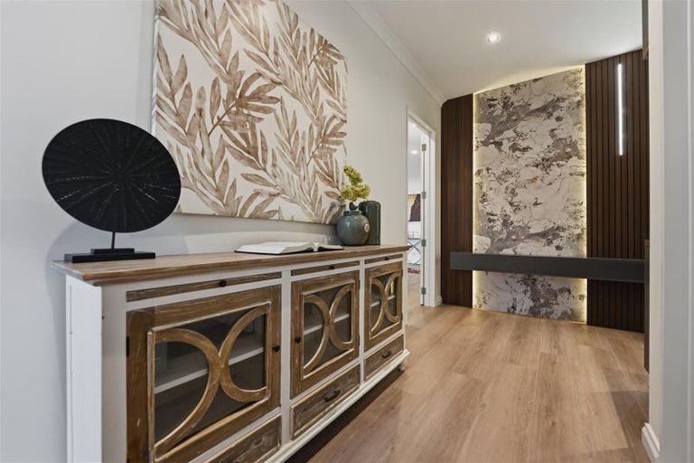 Photo of property in 240 Park Estate Road, Rosehill, Papakura, 2113