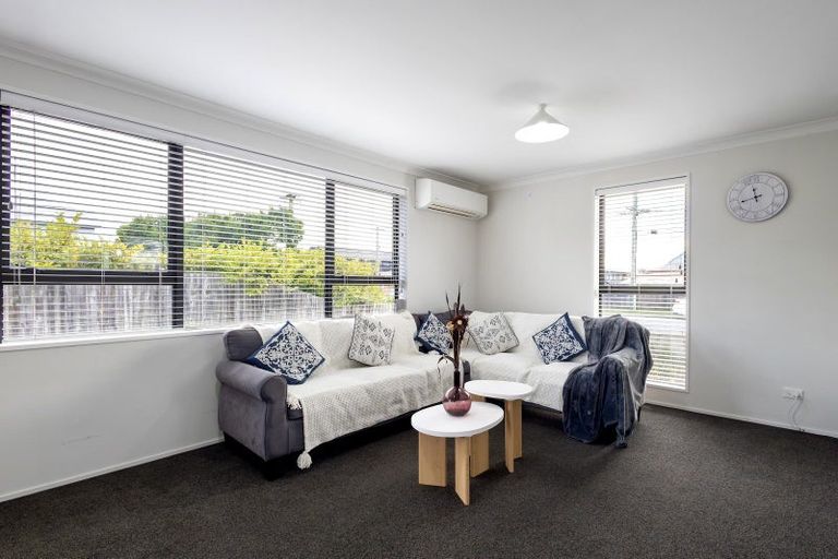 Photo of property in 1/164 Edgeware Road, Edgeware, Christchurch, 8013
