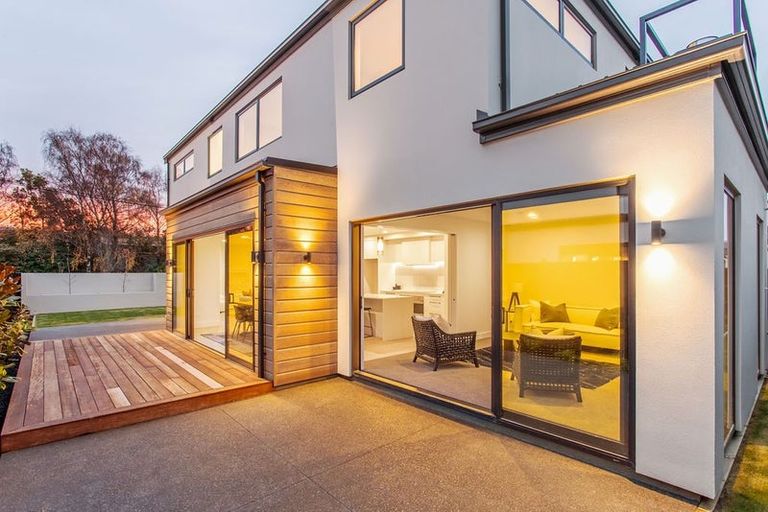 Photo of property in 17b Kirkwood Avenue, Upper Riccarton, Christchurch, 8041