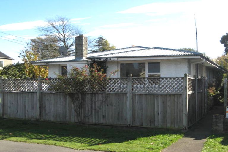 Photo of property in 23b Plynlimon Road, Fendalton, Christchurch, 8052