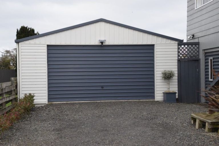 Photo of property in 79 Avon Road, Clifton, Invercargill, 9812