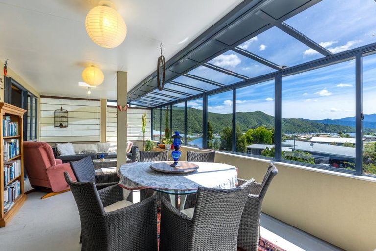 Photo of property in 13 Rimu Terrace, Waikawa, Picton, 7220