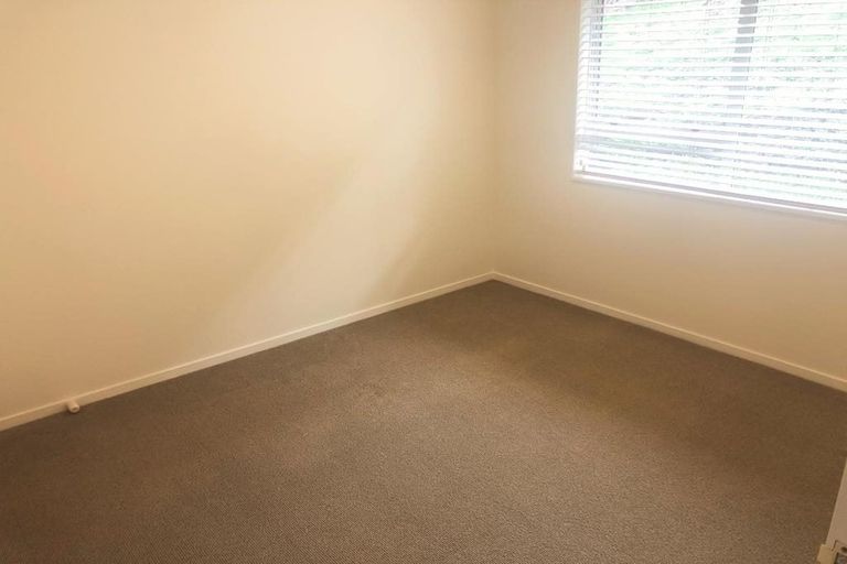 Photo of property in 1/57b Woodlands Crescent, Browns Bay, Auckland, 0630