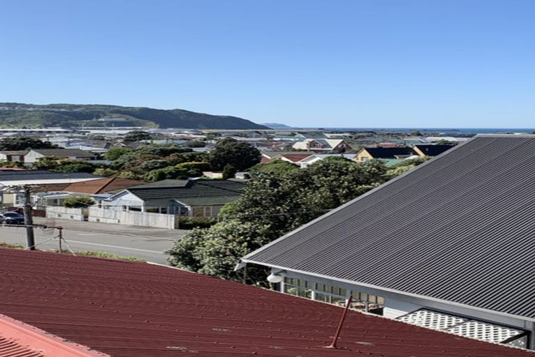 Photo of property in 22 Queens Drive, Kilbirnie, Wellington, 6022