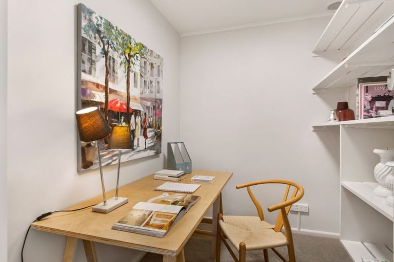 Photo of property in 3 Farnham Place, Ilam, Christchurch, 8041