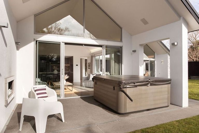 Photo of property in 63a Glandovey Road, Fendalton, Christchurch, 8052