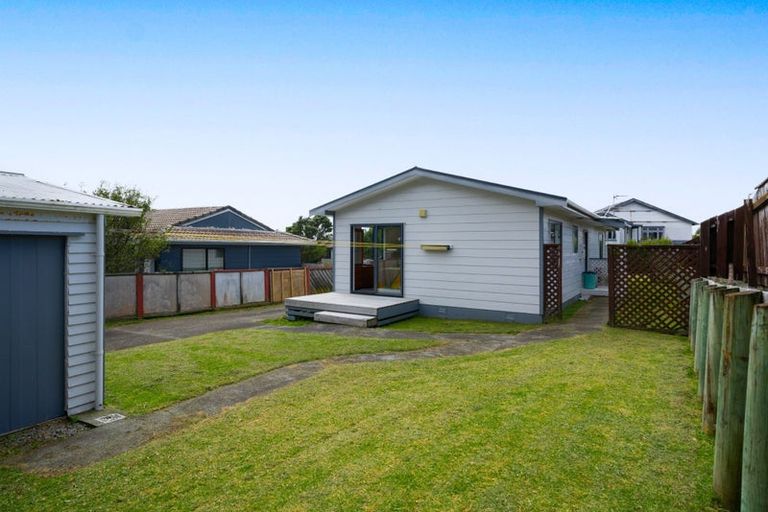 Photo of property in 17 Moki Street, Titahi Bay, Porirua, 5022