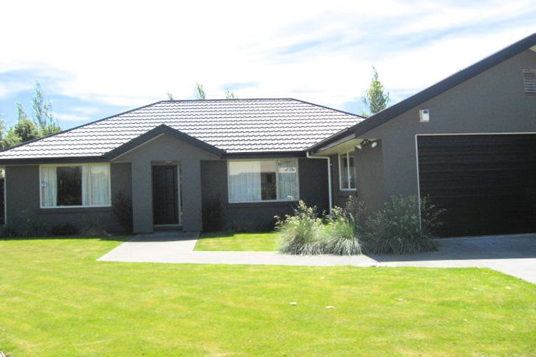 Photo of property in 23 Anglem Way, Northwood, Christchurch, 8051