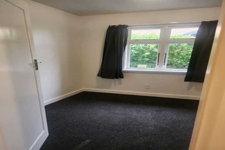 Photo of property in 32 Strowan Road, Strowan, Christchurch, 8052