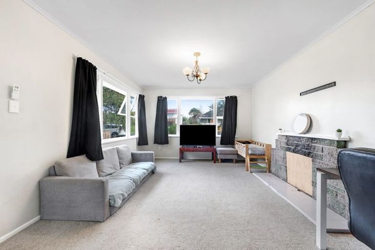 Photo of property in 6 Tindall Crescent, Otara, Auckland, 2023