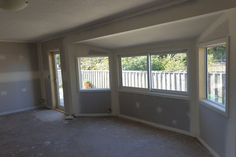 Photo of property in 4/45 Shakespeare Road, Milford, Auckland, 0620