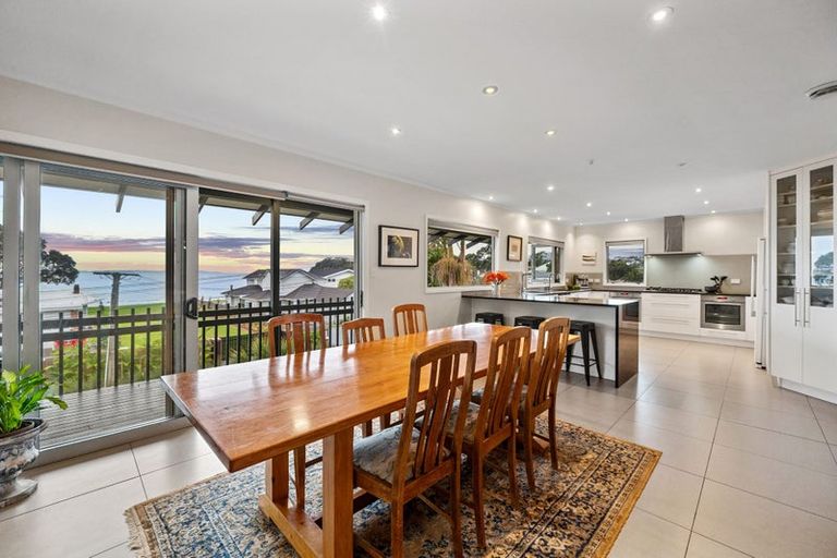Photo of property in 4 Claude Road, Stanmore Bay, Whangaparaoa, 0932