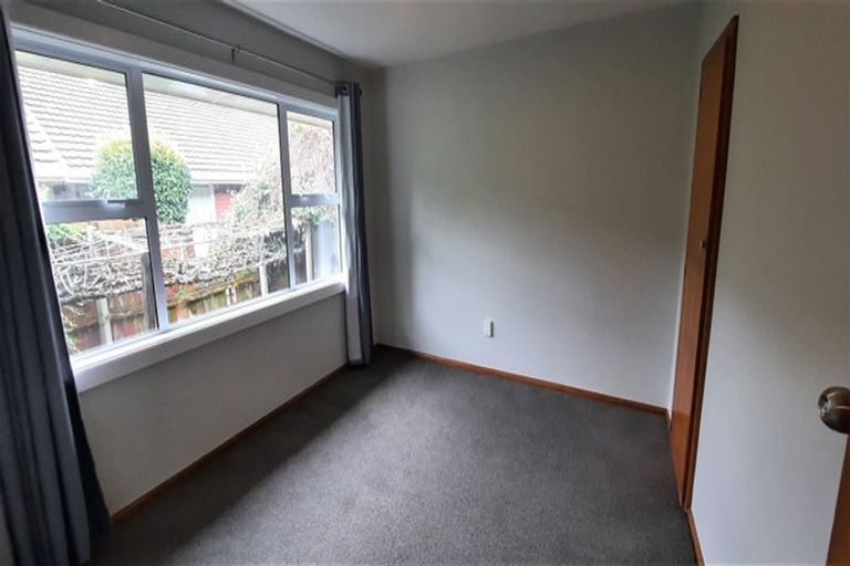 Photo of property in 1/12 Ashfield Place, Ilam, Christchurch, 8041