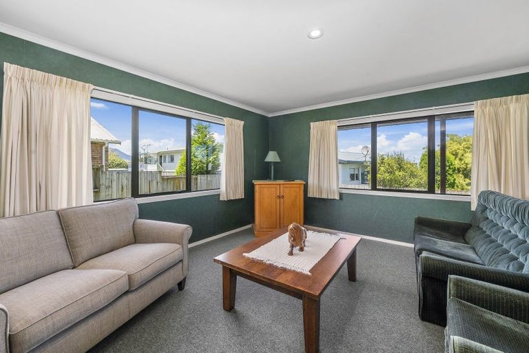 Photo of property in 27 Vaucluse Drive, Nukuhau, Taupo, 3330