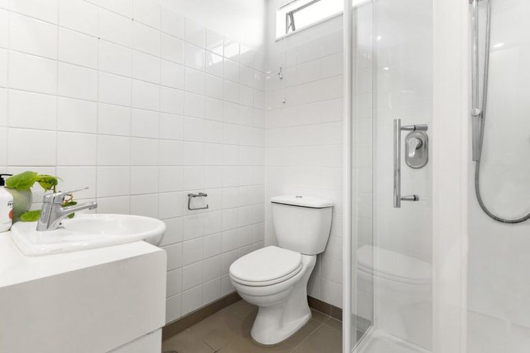 Photo of property in 2/4 Fitzroy Street, Ponsonby, Auckland, 1021