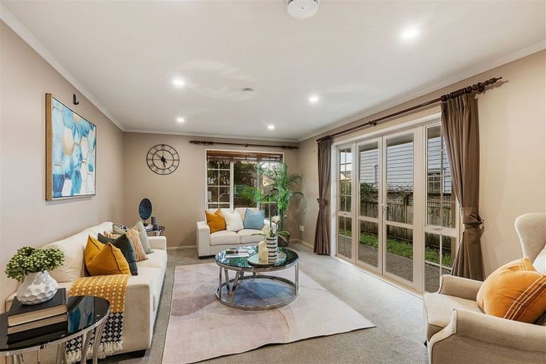 Photo of property in 46 Westerham Drive, Dannemora, Auckland, 2016