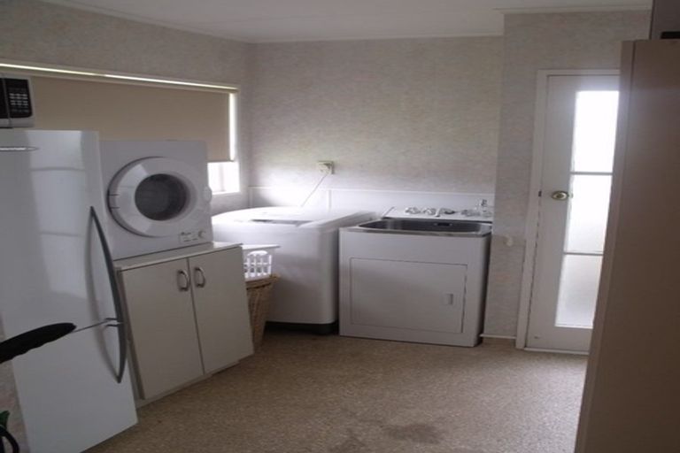 Photo of property in 3 Elliott Street, Taradale, Napier, 4112