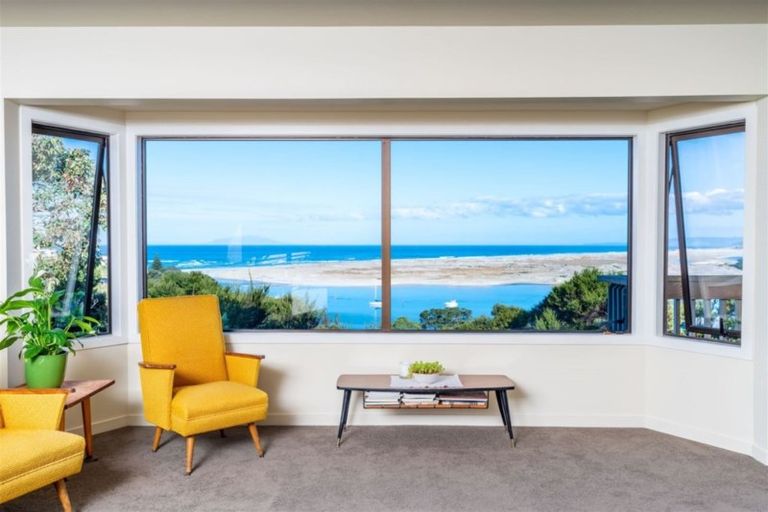 Photo of property in 39 Wintle Street, Mangawhai Heads, Mangawhai, 0505