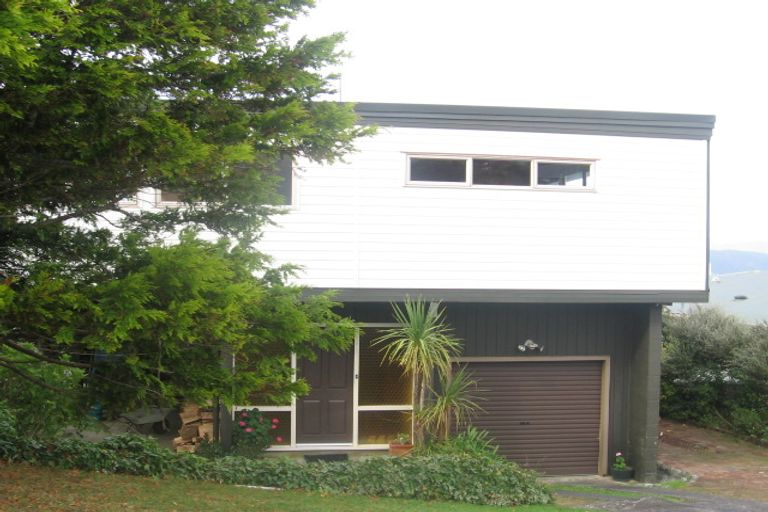 Photo of property in 12 Laurel Grove, Maungaraki, Lower Hutt, 5010
