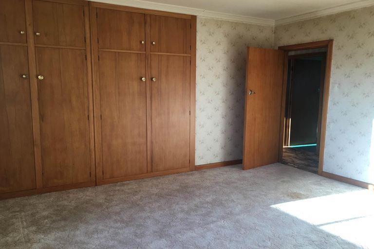 Photo of property in 1 Balmoral Street, Waimate, 7924