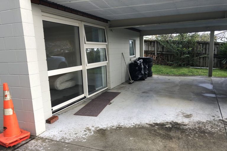 Photo of property in 2/78 Archers Road, Glenfield, Auckland, 0629