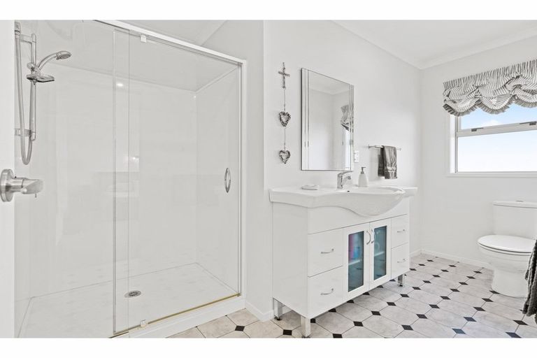 Photo of property in 11 Seabreeze Road, Mangawhai Heads, Mangawhai, 0505