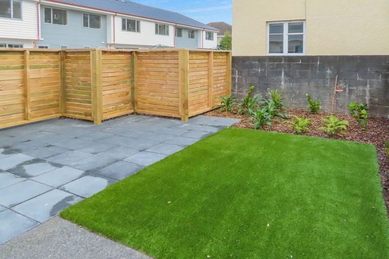 Photo of property in 9 John Reynolds Square, Hutt Central, Lower Hutt, 5010