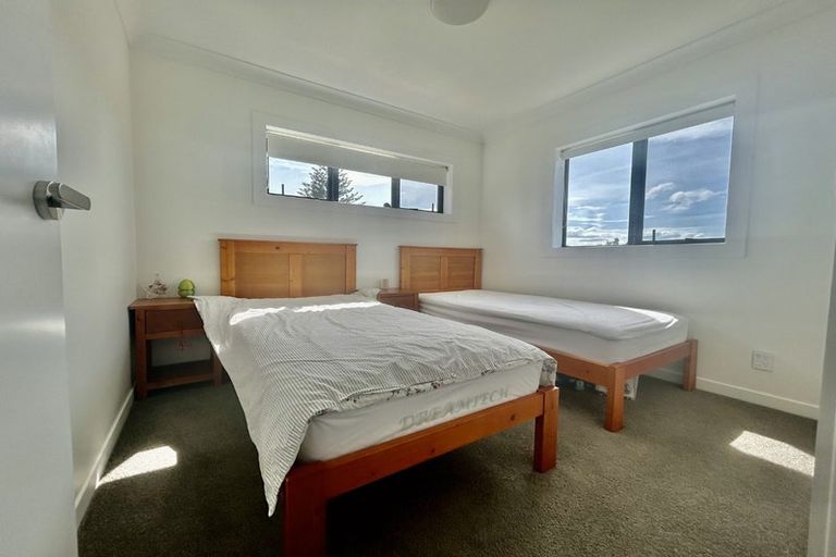 Photo of property in 40b Kervil Avenue, Te Atatu Peninsula, Auckland, 0610