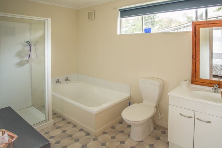 Photo of property in 30 Ruapehu Street, Paraparaumu, 5032