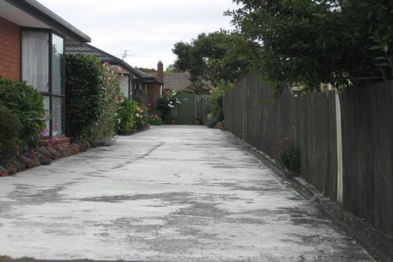 Photo of property in 2/11 Owens Terrace, Upper Riccarton, Christchurch, 8041