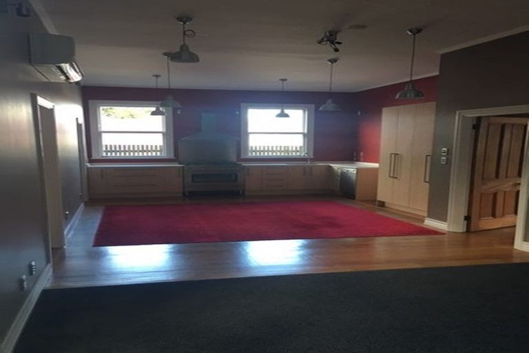 Photo of property in 36 Canterbury Street, Lyttelton, 8082