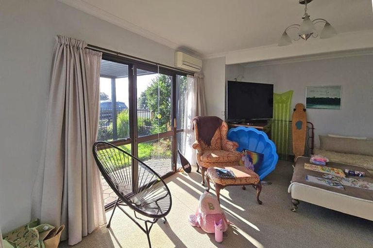 Photo of property in 32b Charles Street, Westshore, Napier, 4110