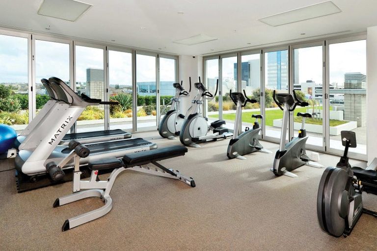 Photo of property in Sentinel Apartments, 2703/3 Northcroft Street, Takapuna, Auckland, 0622