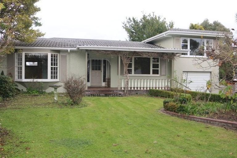 Photo of property in 140 Victoria Avenue, Hokowhitu, Palmerston North, 4410