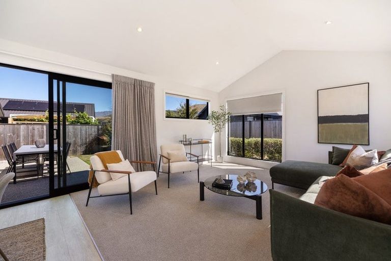 Photo of property in 52 Jack Hanley Drive, Jacks Point, Queenstown, 9371