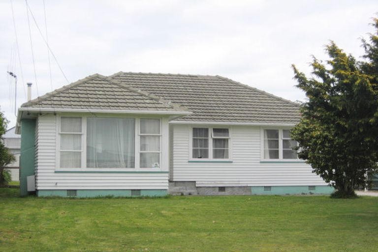 Photo of property in 18 Norfolk Street, Levin, 5510