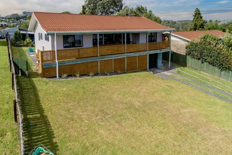 Photo of property in 25 Corinna Street, Welcome Bay, Tauranga, 3112