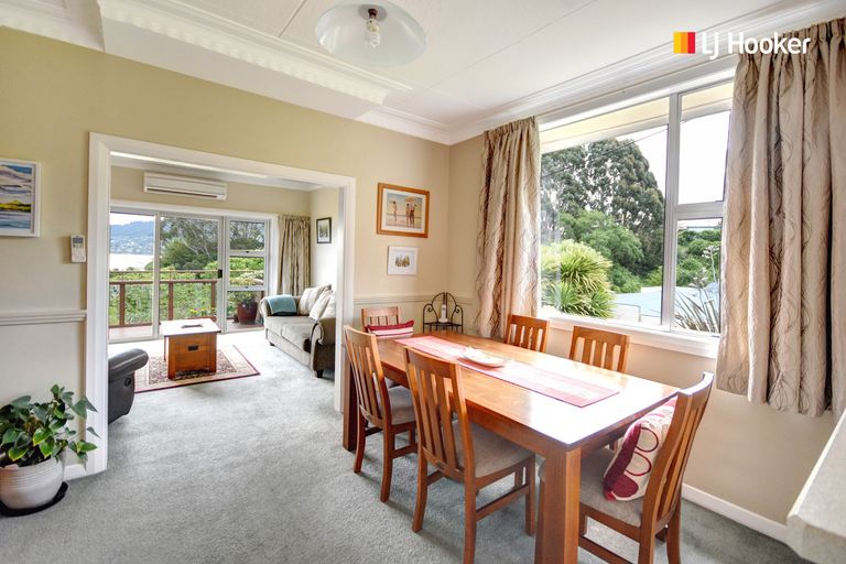 Photo of property in 22 Wharfdale Street, Macandrew Bay, Dunedin, 9014