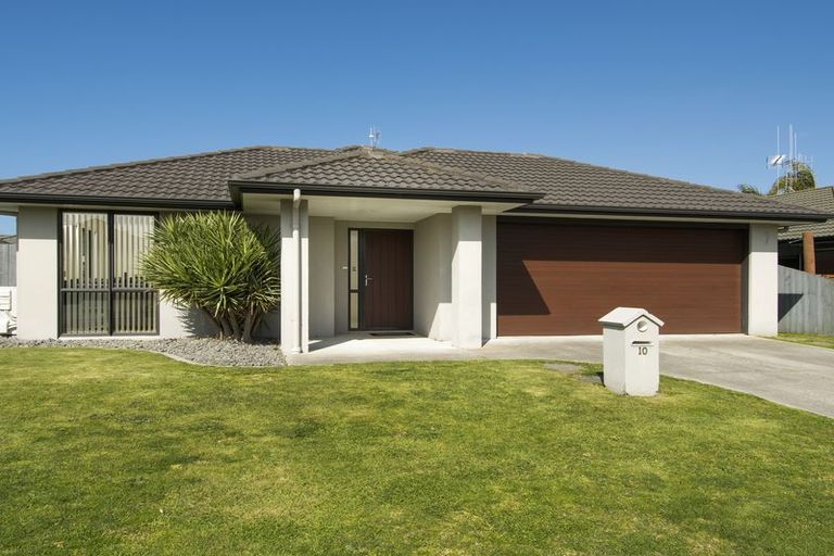 Photo of property in 10 Beachmere Place, Papamoa Beach, Papamoa, 3118