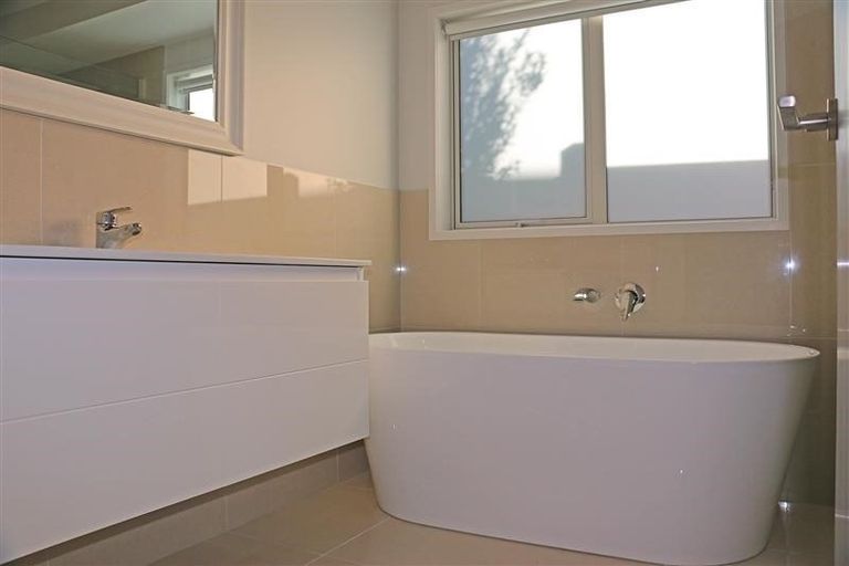 Photo of property in 6 Hapuka Close, Snells Beach, 0920