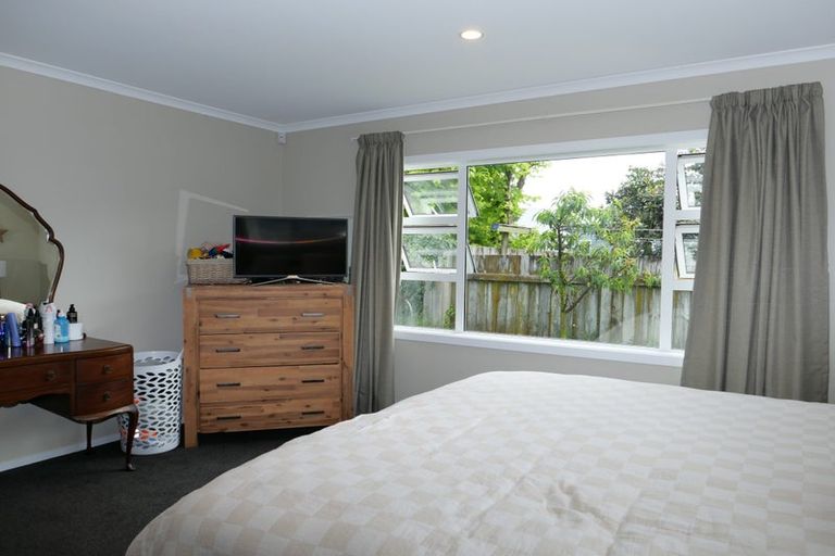Photo of property in 37 Gallipoli Place, Paraparaumu, 5032