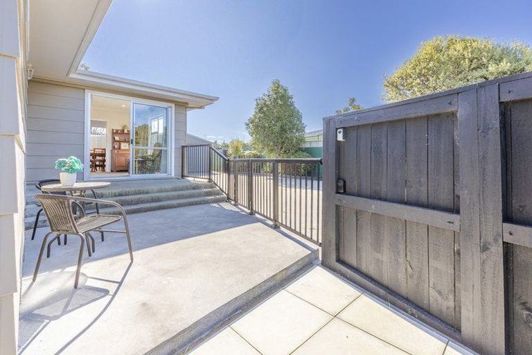 Photo of property in 6 Wynyard Crescent, Tamatea, Napier, 4112