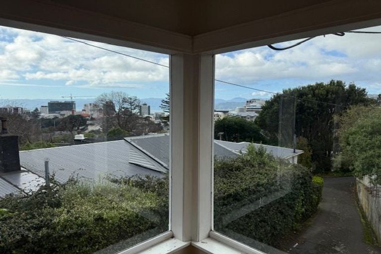 Photo of property in 22 Upton Terrace, Thorndon, Wellington, 6011