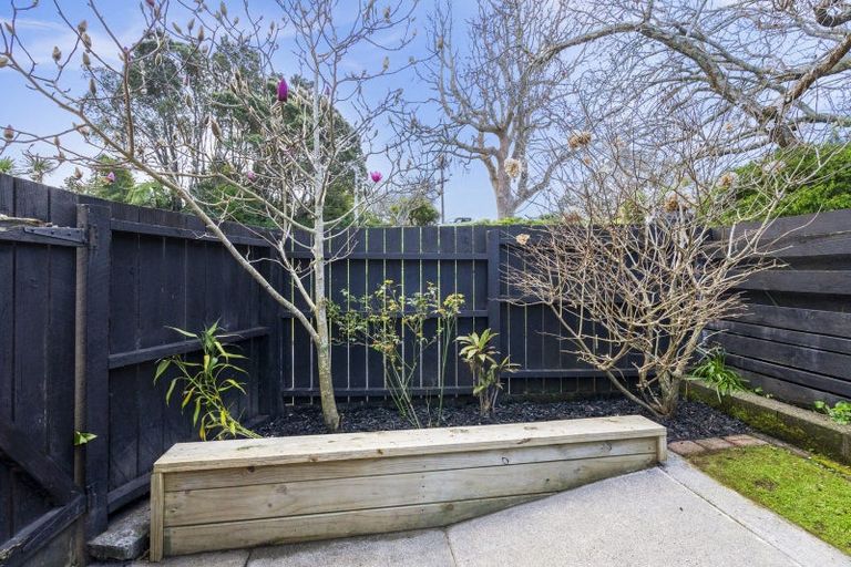 Photo of property in 7b Roto Street, Westown, New Plymouth, 4310