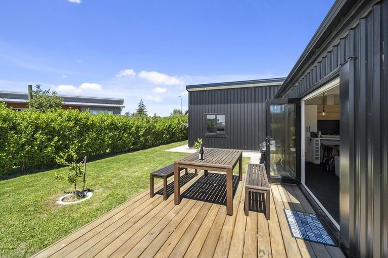 Photo of property in 6 Tuscan Lane, Martinborough, 5711